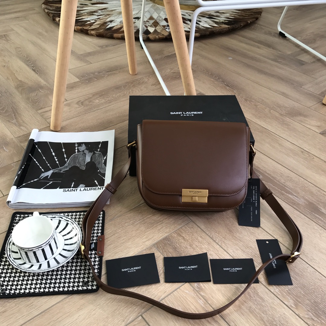 Y51 betty satchel in smooth leather brown 25 x 21 x 8 cm