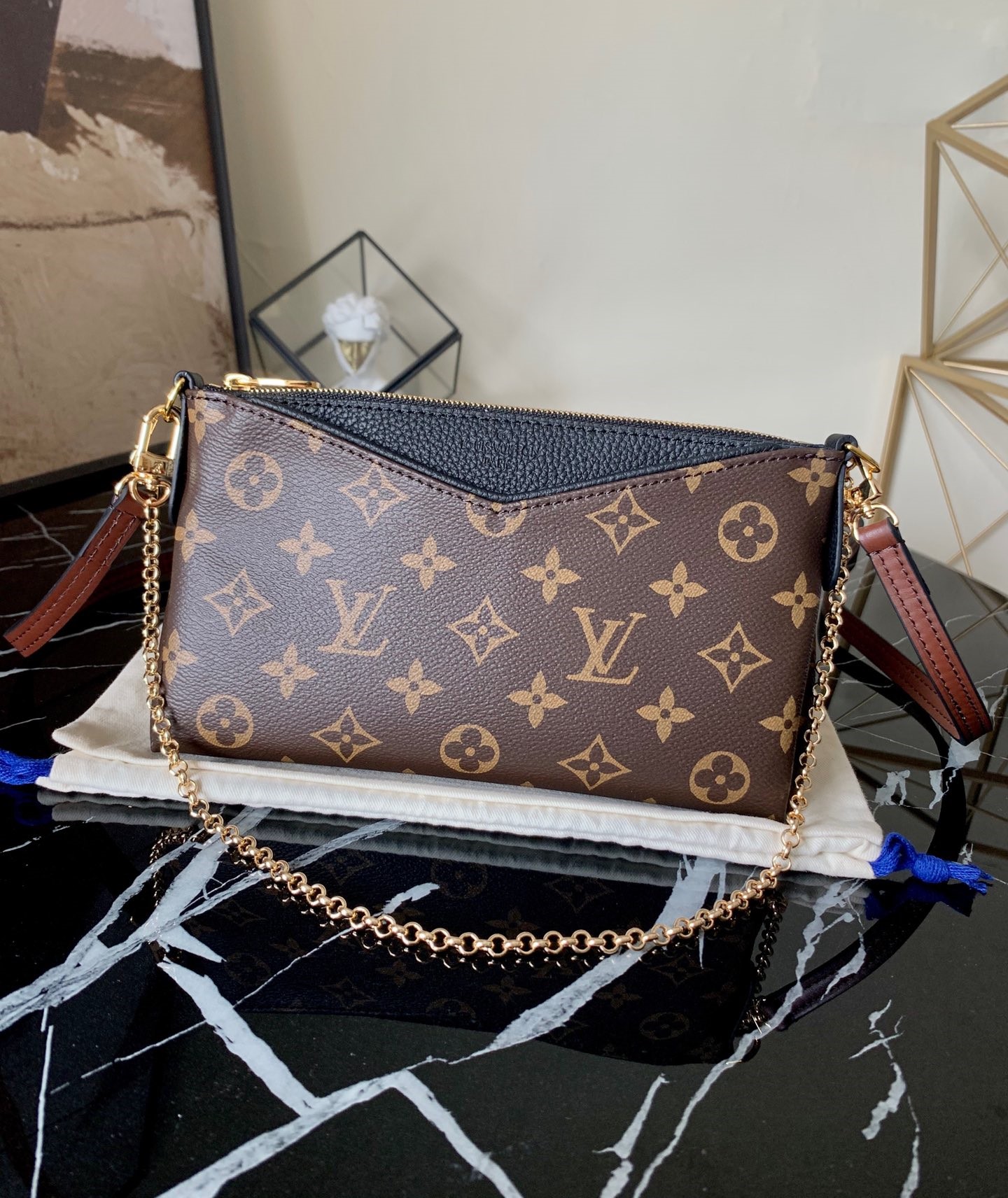 l0vis Vvtt0n pallas clutch chain shoulder bag black m41638 23 x 13 x 5 cm