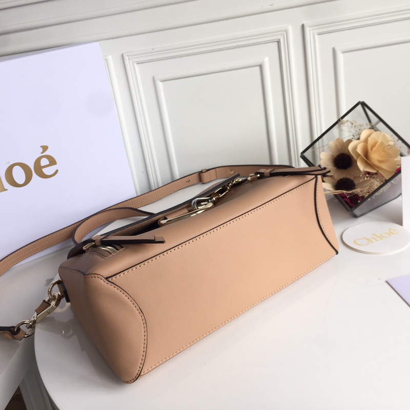 CHLOÉ MEDIUM FAYE DAY BAG Blush Nude CHC17WS321HGJ23W 32.5 x 25 x 13 cm