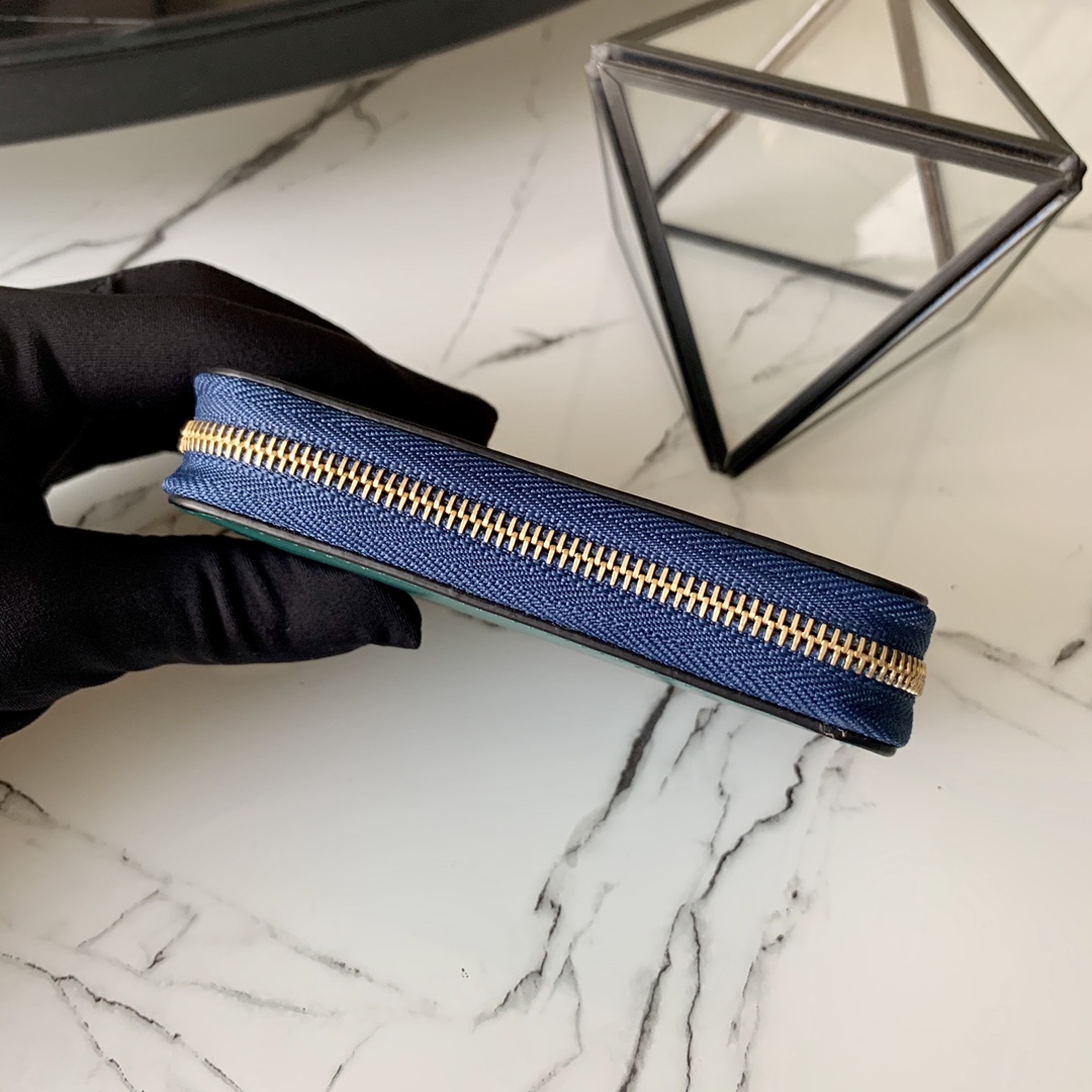 l0vis Vvtt0n zippy coin purse epi leather green m68759 11 x 8.5 x 2 cm