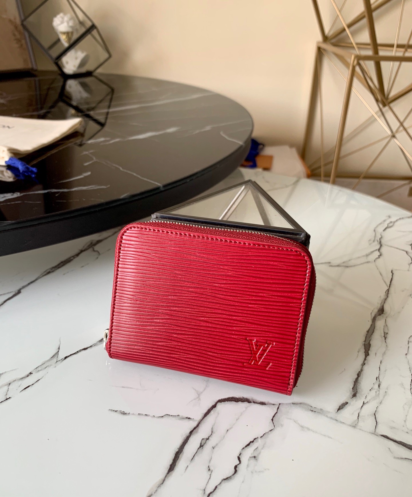 l0vis Vvtt0n zippy coin purse epi leather fuchsia m68759 11 x 8.5 x 2 cm