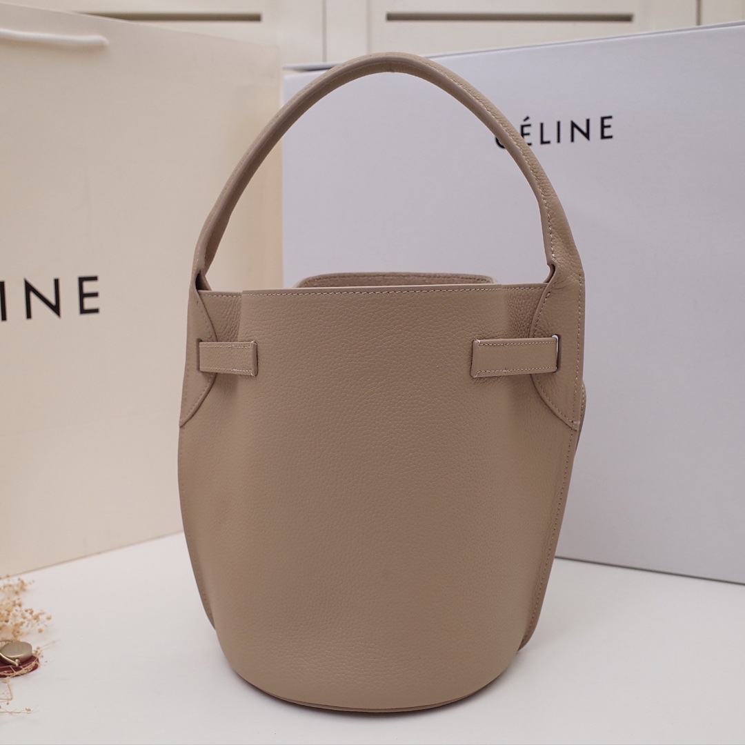Ce1i*e big bag nano bucket in smooth calfskin dune 187243a4t 21 x 15 x 15 cm