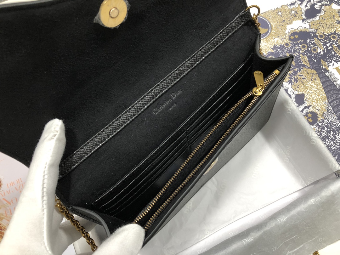 D10r saddle pouch grained calfskin black s5620 22 x 14.5 x 4.5 cm