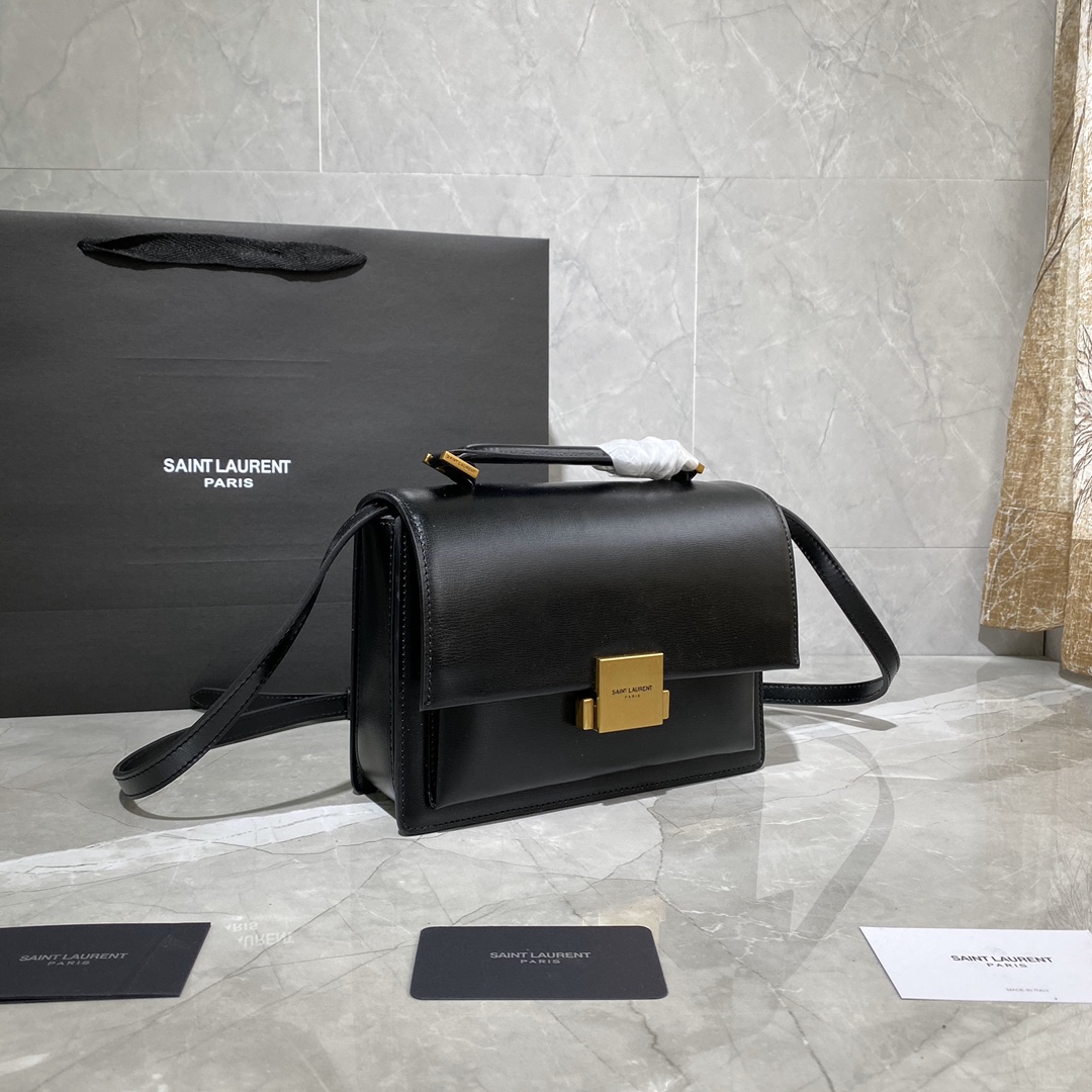 Y51 medium bellechasse in leather black and golden 482051 22 x 16 x 9 cm