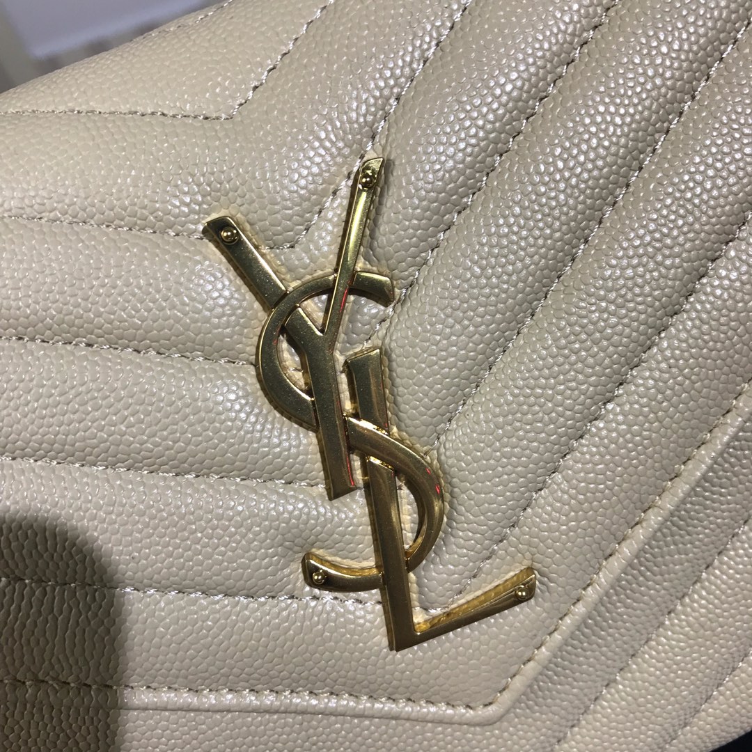 Y51 monogram chain wallet in grain de poudre embossed leather blanc vintage 377828 22.5 x 14 x 4 cm