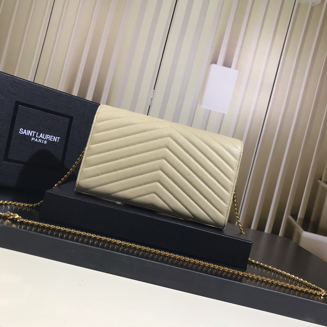 Y51 monogram chain wallet in grain de poudre embossed leather blanc vintage 377828 22.5 x 14 x 4 cm