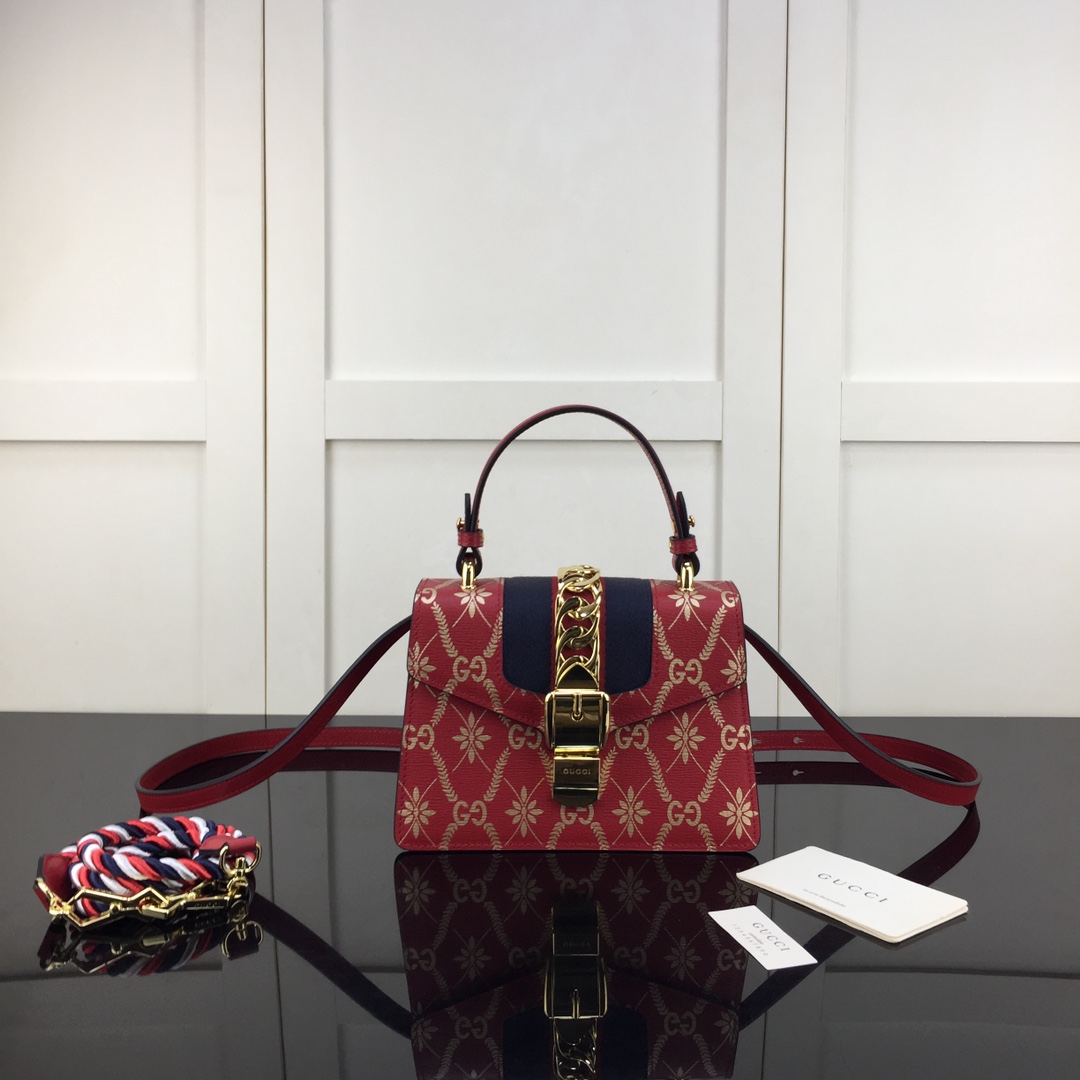 Gvc*1 small sylvie chain bag red leather 470270 20 x 14 x 8 cm