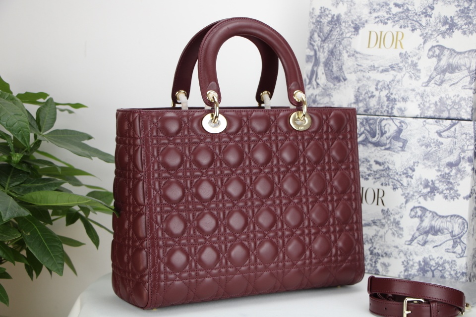 D10r large lady D10r bag burgundy cannage lambskin m0566 32 x 25 x 11 cm