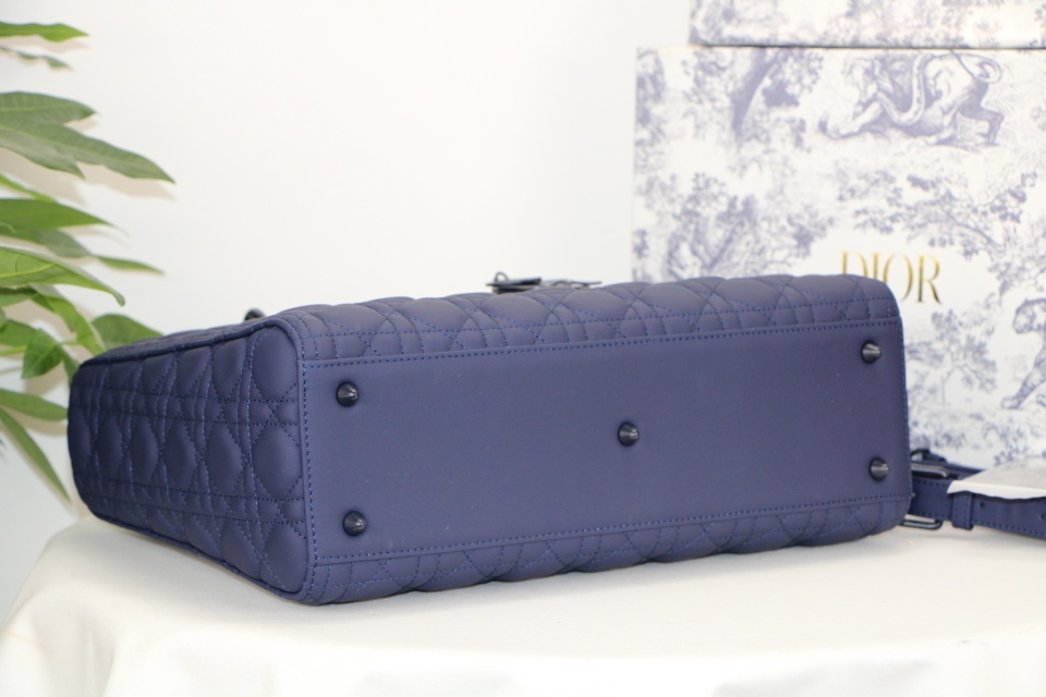 D10r large lady D10r bag denim ultramatte cannage calfskin m0566 32 x 25 x 11 cm