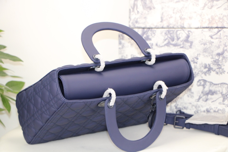 D10r large lady D10r bag denim ultramatte cannage calfskin m0566 32 x 25 x 11 cm