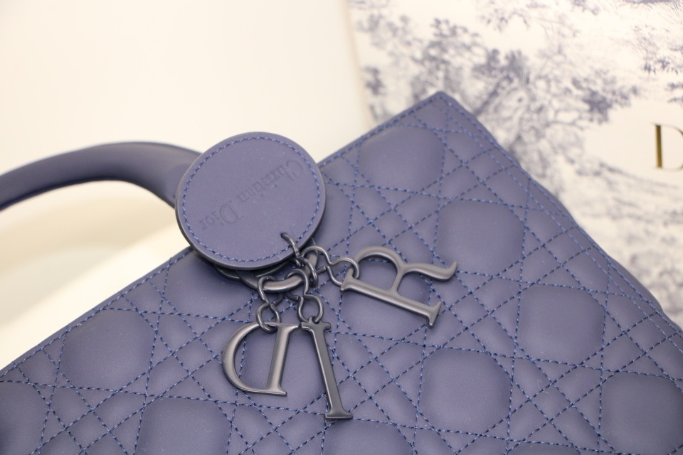 D10r large lady D10r bag denim ultramatte cannage calfskin m0566 32 x 25 x 11 cm