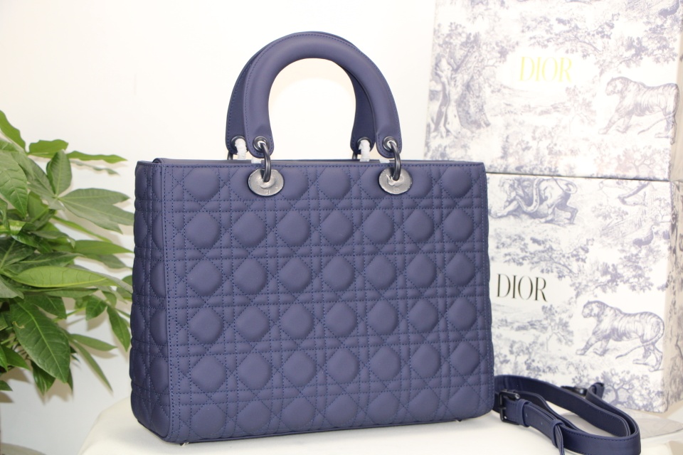 D10r large lady D10r bag denim ultramatte cannage calfskin m0566 32 x 25 x 11 cm