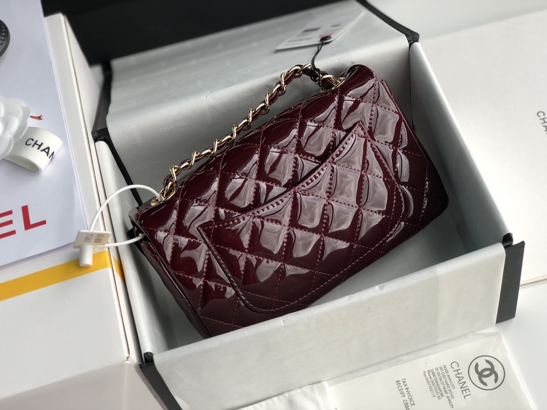 Ch**el cf mini patent calfskin & golden metal burgundy bag 20cm