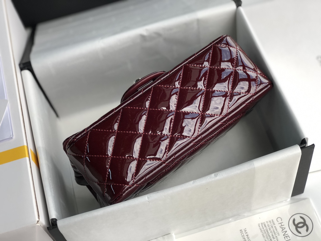 Ch**el cf mini patent calfskin & silver metal burgundy bag 20cm