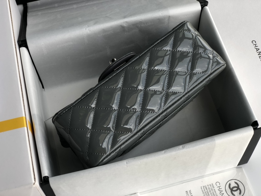 Ch**el cf mini patent calfskin & silver metal grey bag 20cm