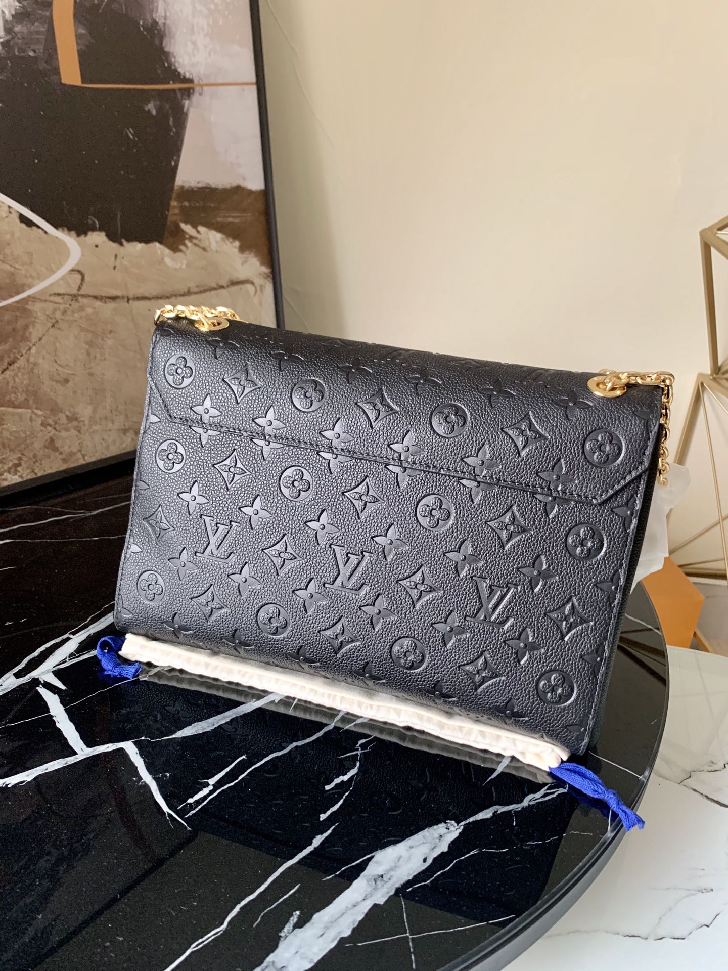 l0vis Vvtt0n vavin mm monogram empreinte leather black m44150 28.5 x 14 x 20.5 cm