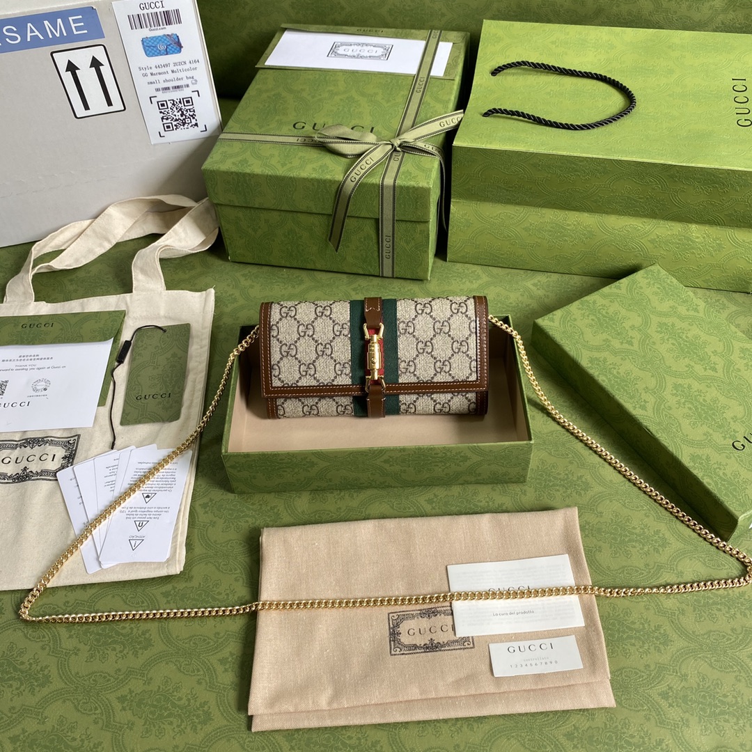 Gvc*1 jackie 1961 chain wallet beige and brown 652681 19 x 10 x 3.5 cm