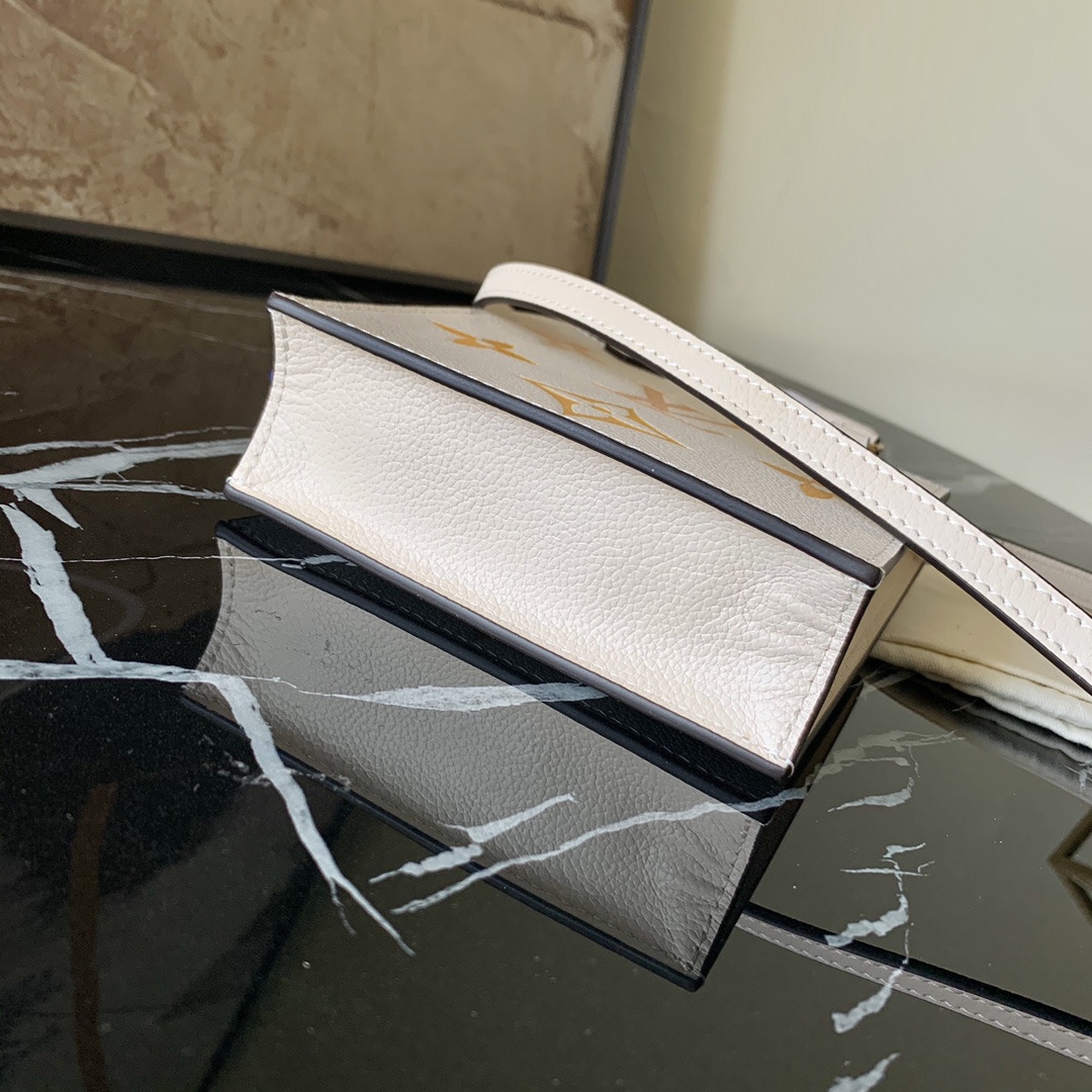 l0vis Vvtt0n petit sac plat cream m80449 14 x 17 x 5 cm