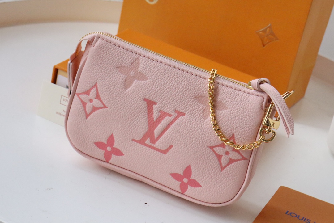 l0vis Vvtt0n mini pochette accessoires monogram empreinte leather pink m80501 15.5 x 10.5 x 4 cm