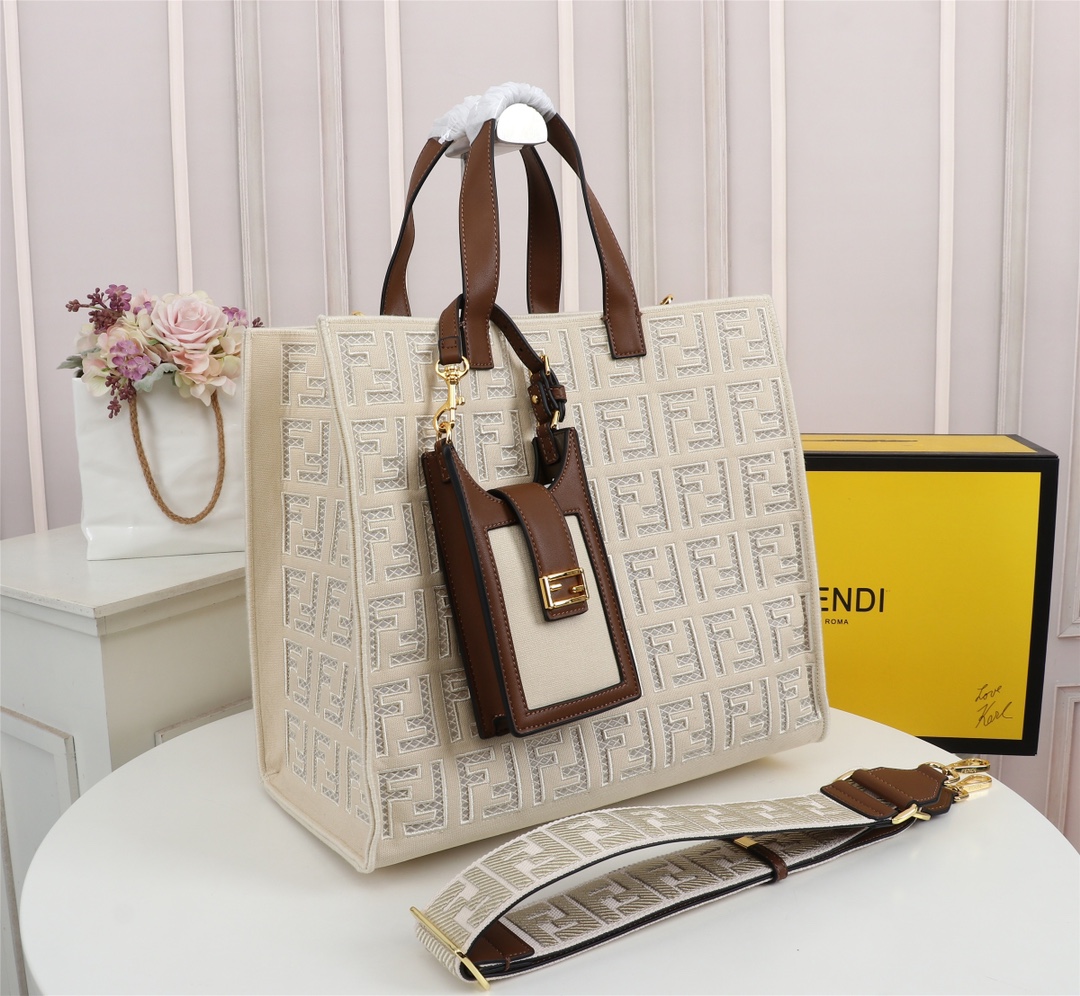 F**di spring summer 2021 tote bag monogram white 38 x 34 x 20 cm