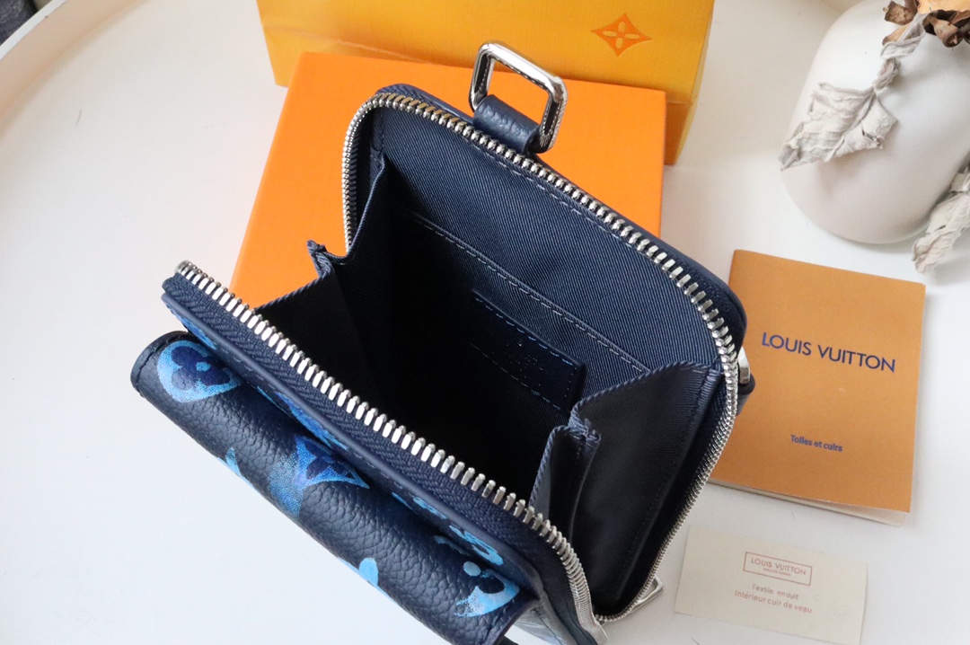 l0vis Vvtt0n phone pouch other leathers navy m80466 11 x 18 x 2.5 cm