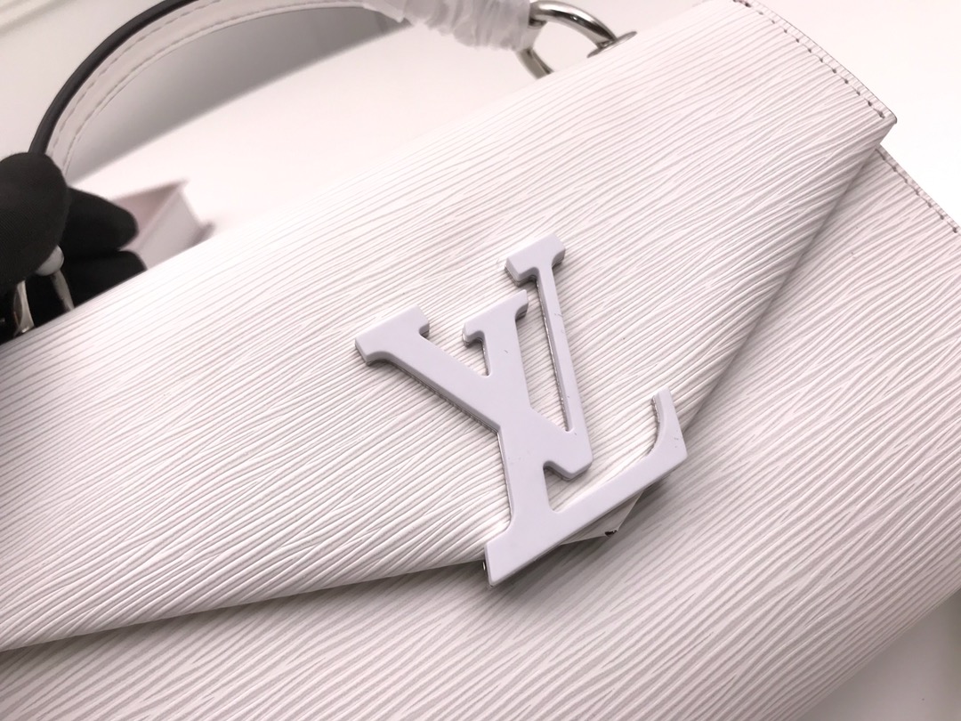 l0vis Vvtt0n pochette grenelle white m55978 23.5 x 16.0 x 8.0 cm