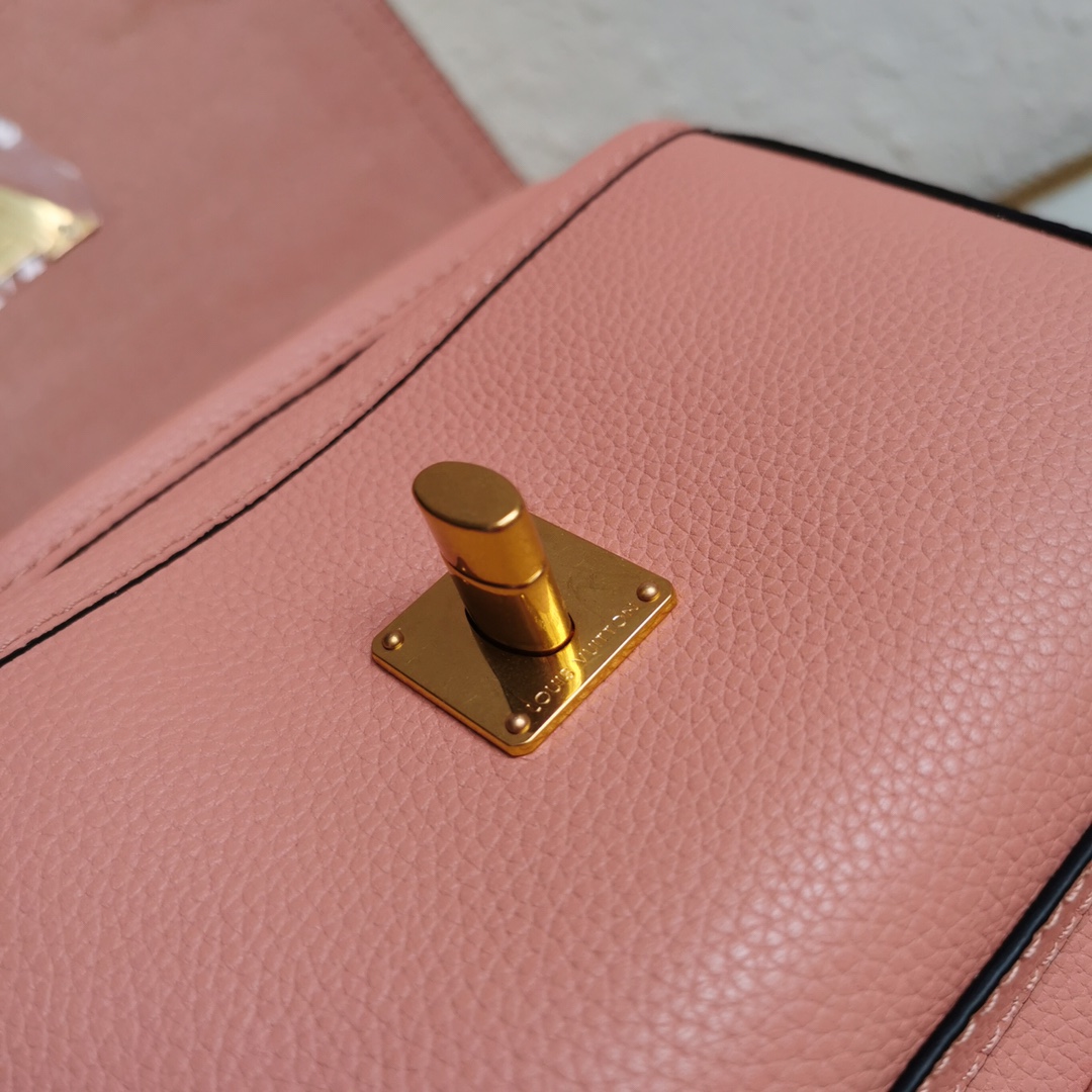 l0vis Vvtt0n lockme chain bag rose des sables m57071 23 x 17 x 11 cm