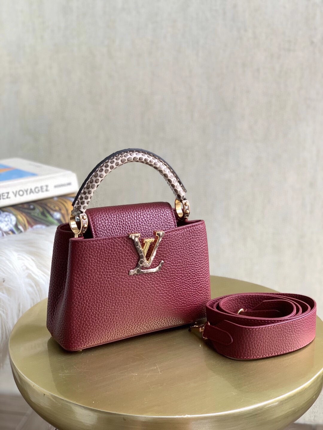 l0vis Vvtt0n capucines mini python wine n99312 21 x 14 x 8 cm