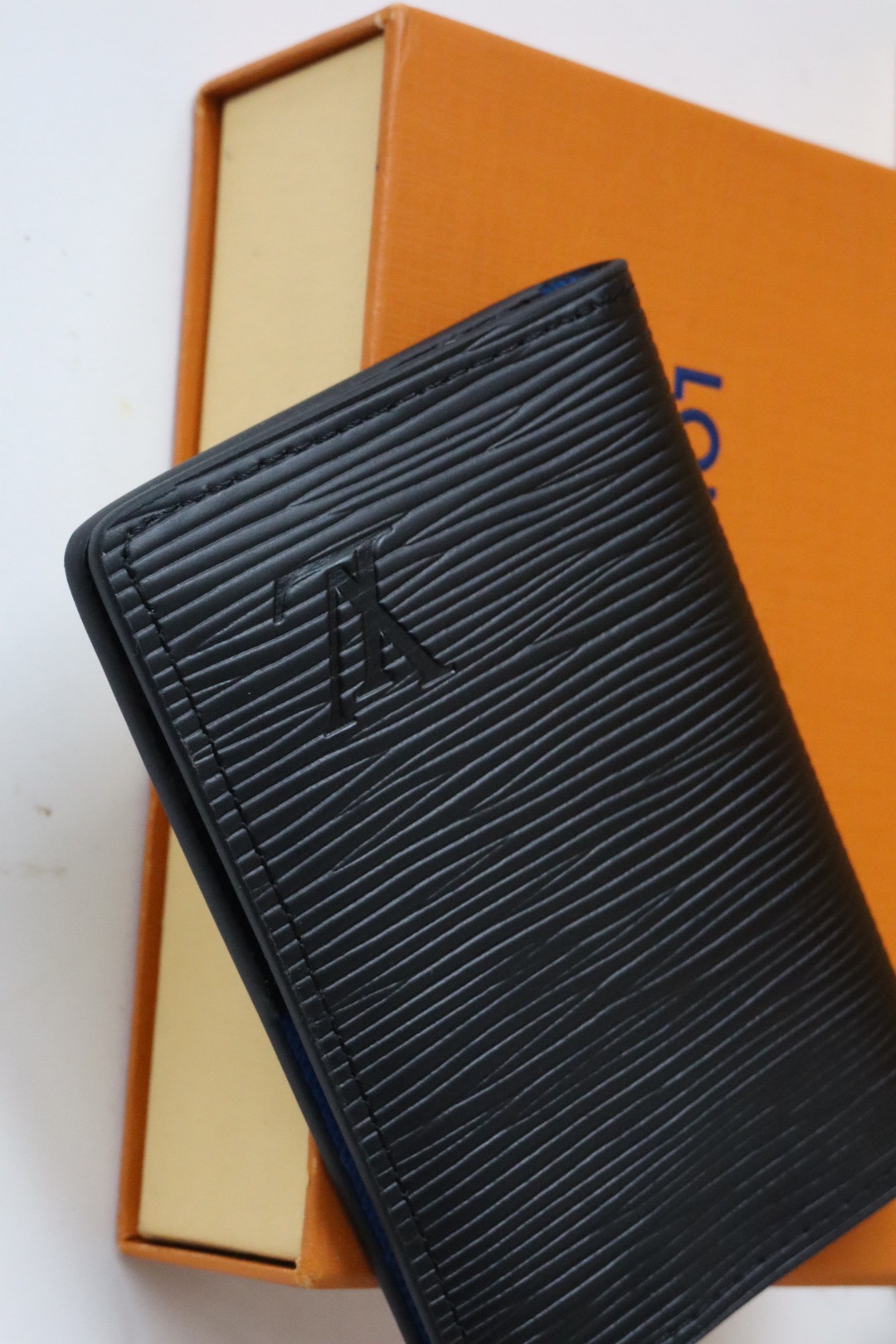 l0vis Vvtt0n pocket organizer epi leather black m80768 8 x 11 x 1 cm