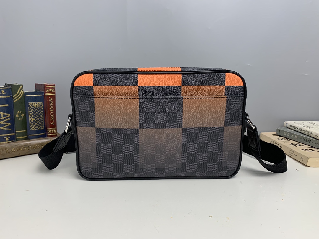 l0vis Vvtt0n alpha messenger damier graphite canvas orange n40421 26 x 17 x 5 cm