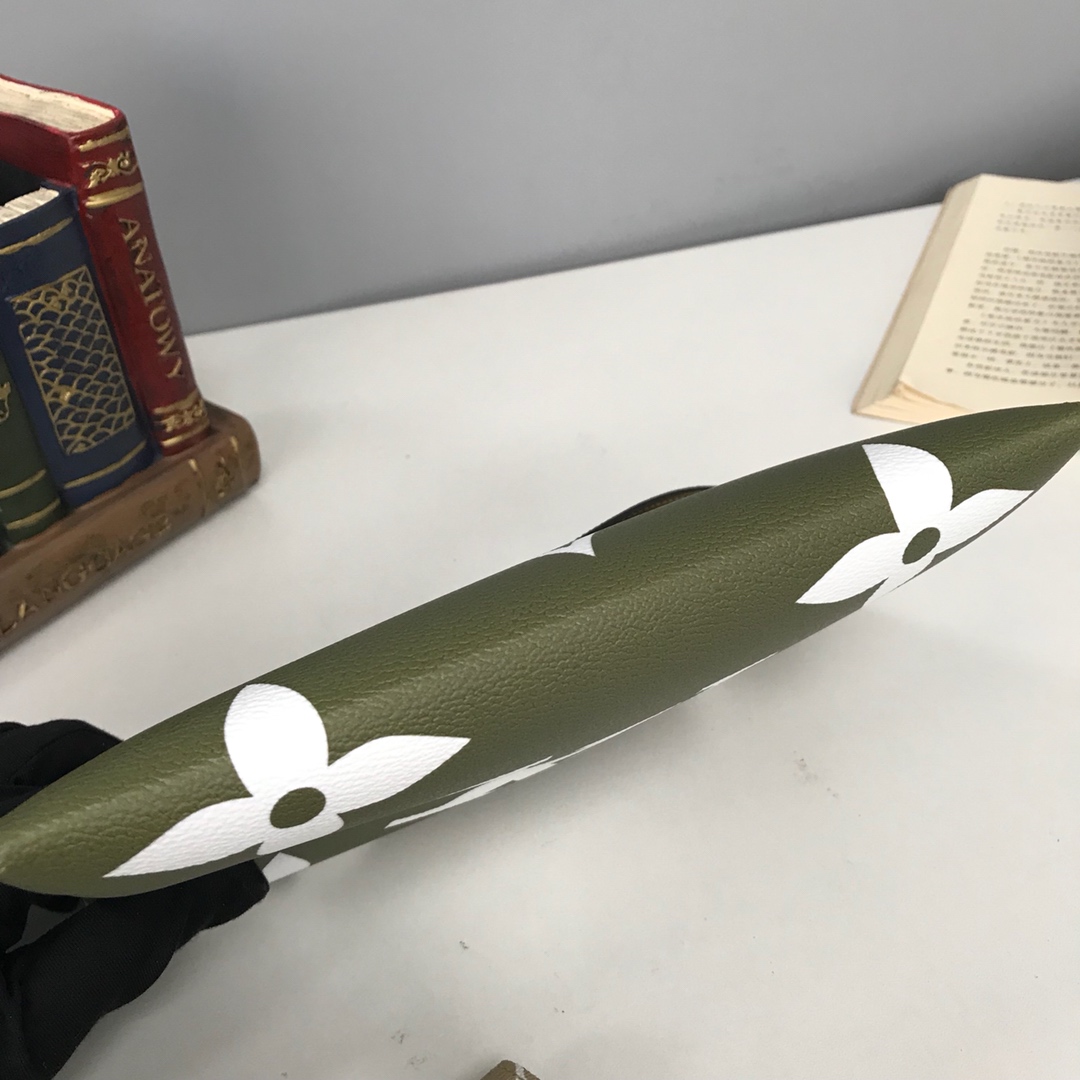 l0vis Vvtt0n pochette kirigami m67600 15.5 x 11.5 x 0.5 cm