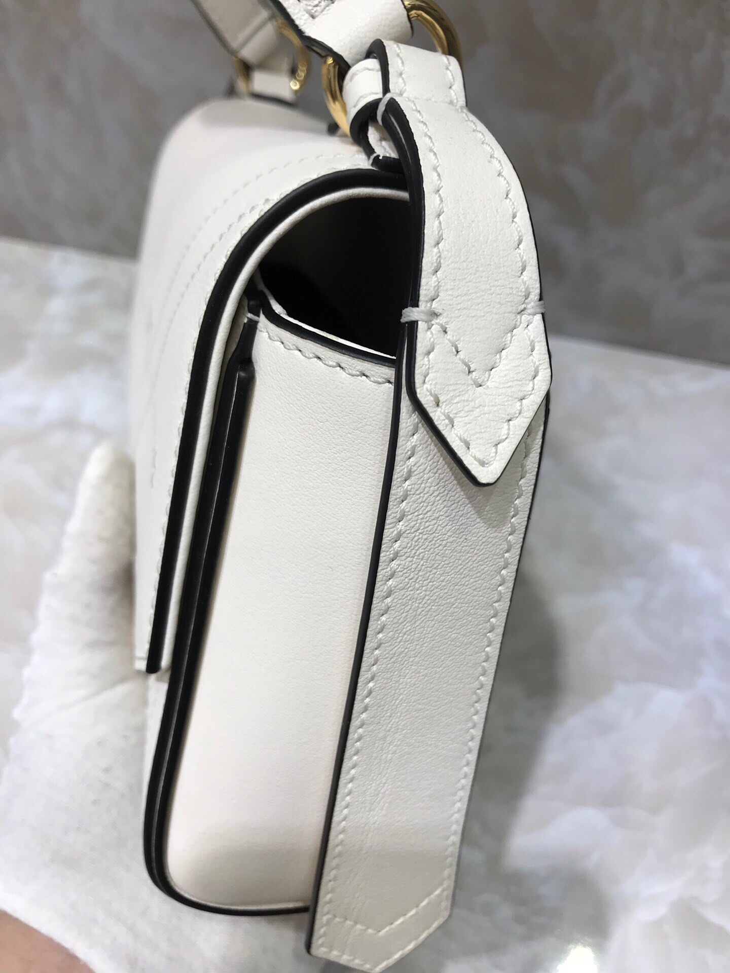 GIVENCHY SMALL EDEN BAG White 19 × 14 × 5.5 cm