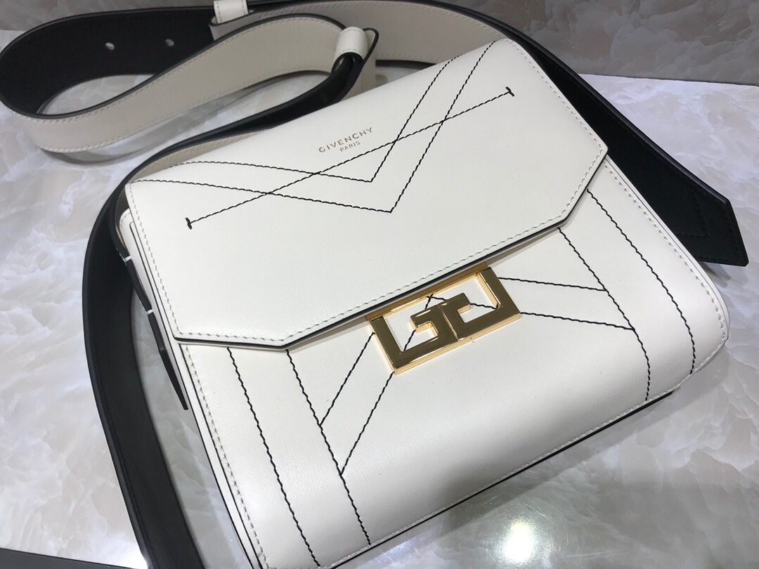 GIVENCHY MINI EDEN BAG White 20 × 12.5 × 6 cm