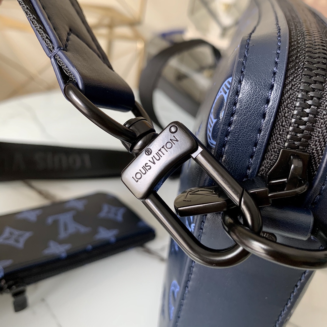 l0vis Vvtt0n duo messenger monogram shadow leather navy m45730 26 x 18.5 x 5 cm