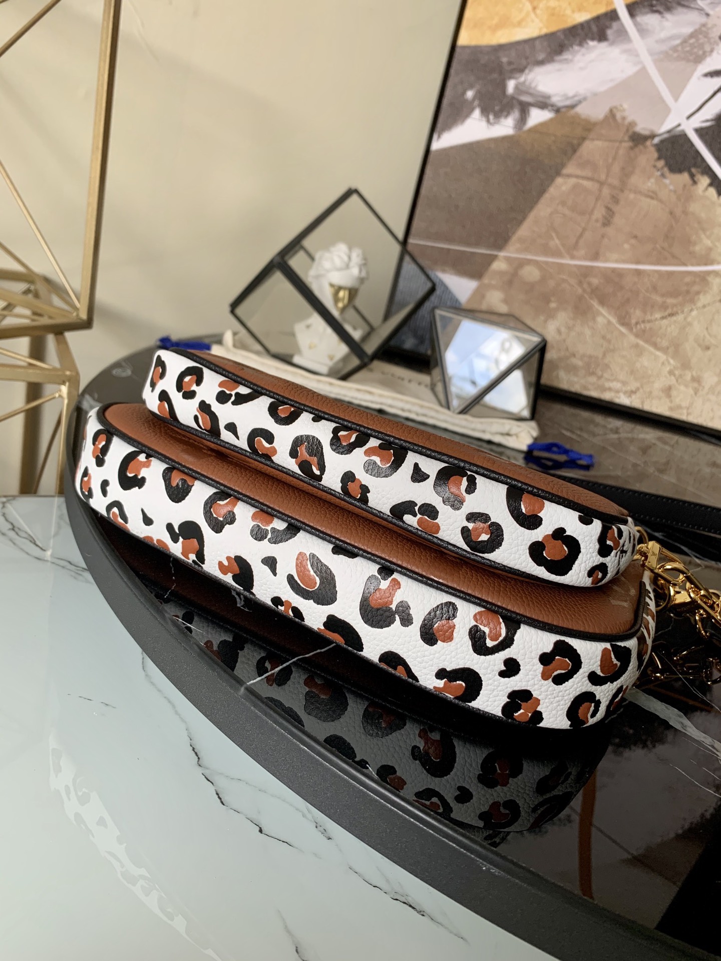 l0vis Vvtt0n multi pochette accessoires monogram empreinte leather caramel m45839 23.5 × 13 × 4.5 cm