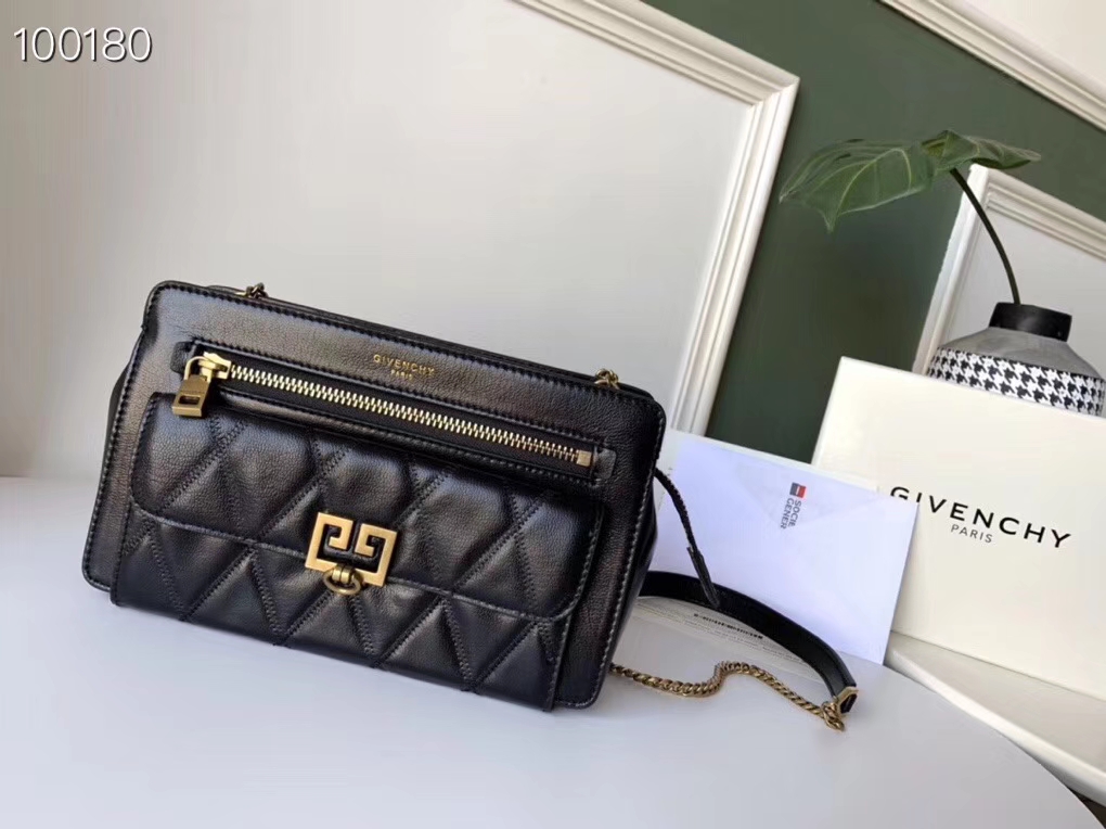 GIVENCHY POCKET BAG IN LEATHER Black 22 x 13 x 7 cm