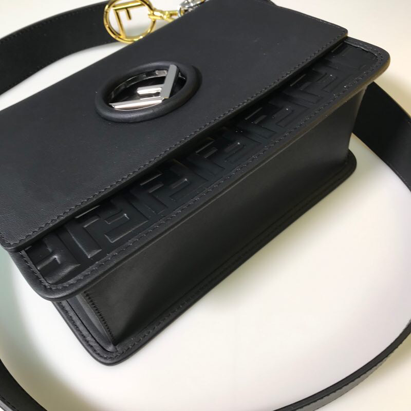 F**di kan i f leather black 8bt284 25 cm