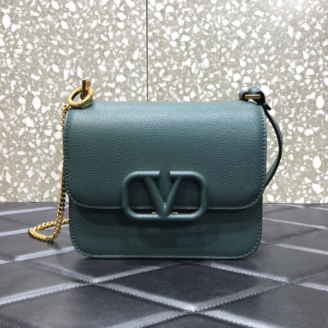 Va1e*ntin0 small vsling grainy calfskin shoulder bag dark green vw2b0f01 18 x 18 x 9 cm