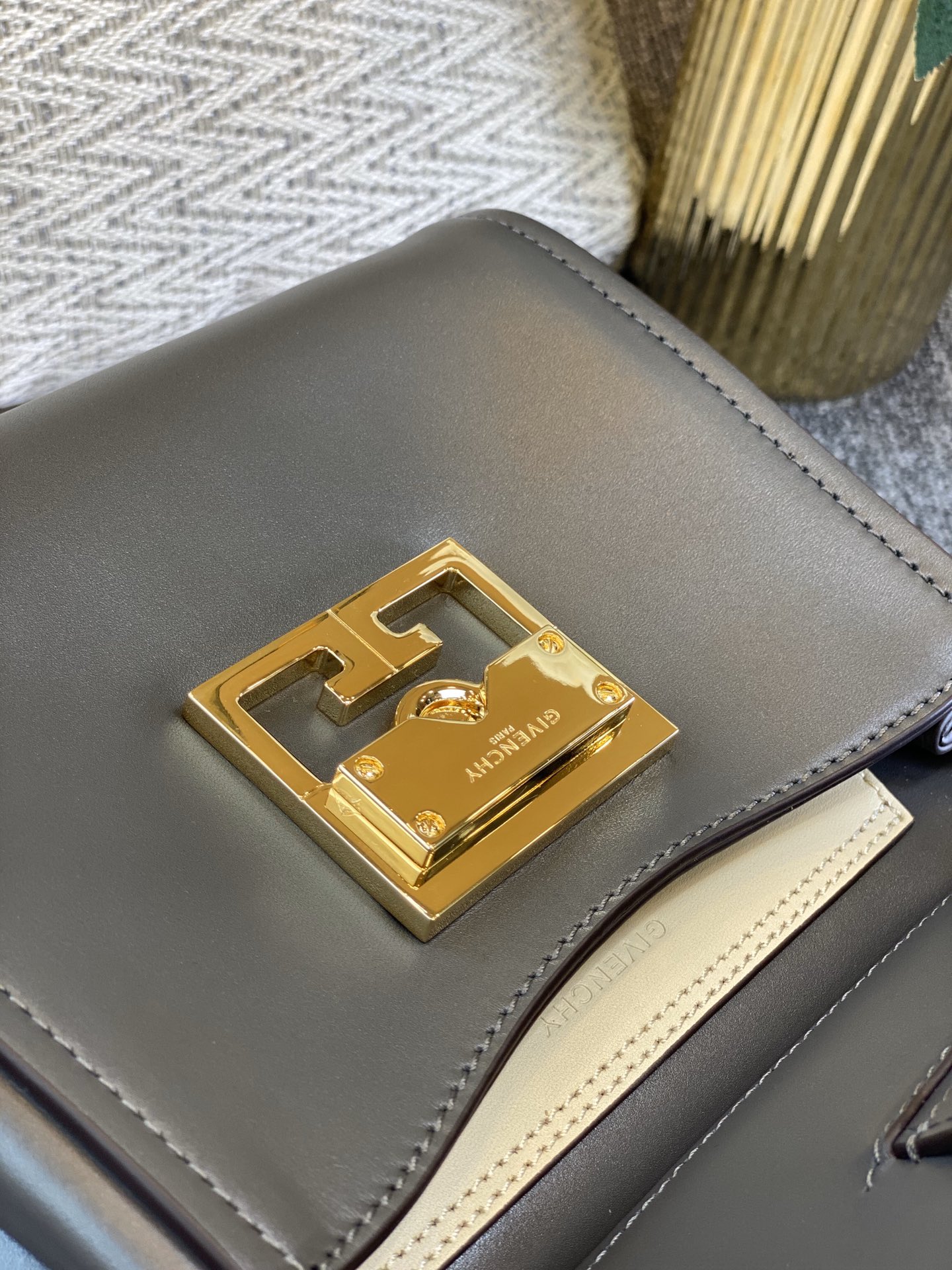 GIVENCHY MINI MYSTIC Bag Grey BB50C3B0LG 20 x 19 x 7 cm