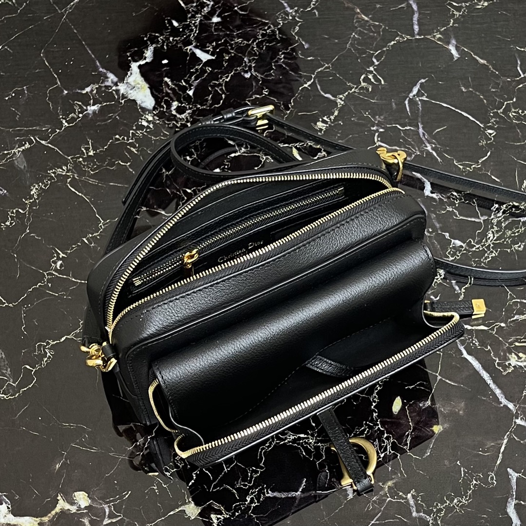 D10r saddle double pouch goatskin black s5668cceh 19 x 10.5 x 5 cm