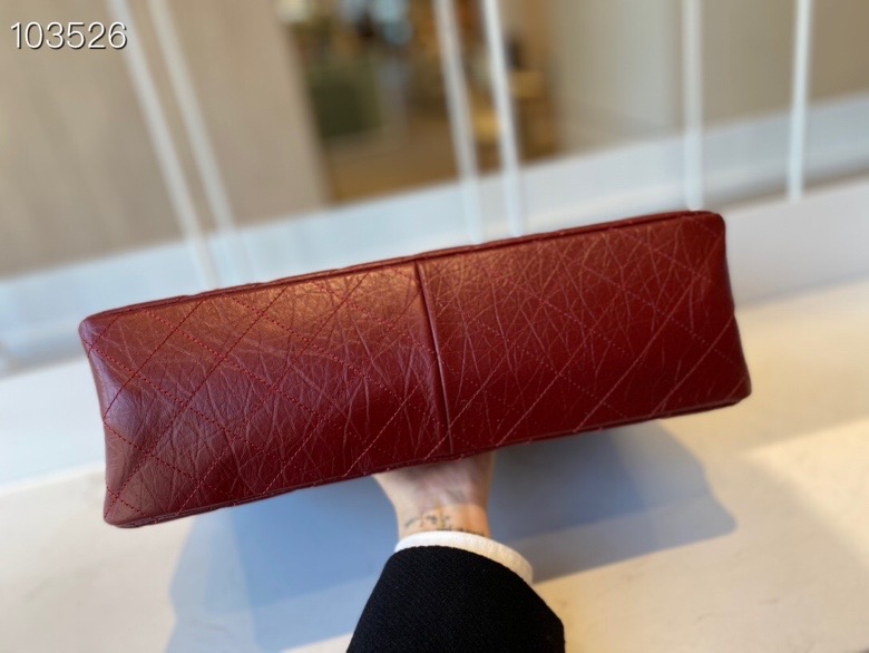 ch**el large D1am0nd pattern leather shopping bag burgundy as661 35 x 26 x 11 cm