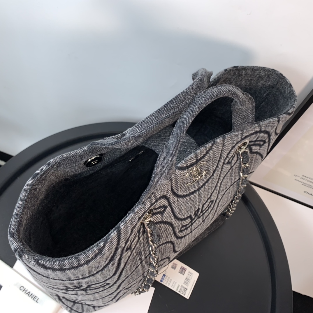 Ch**el washed denim cc wave shopping bag black 2021 30 cm