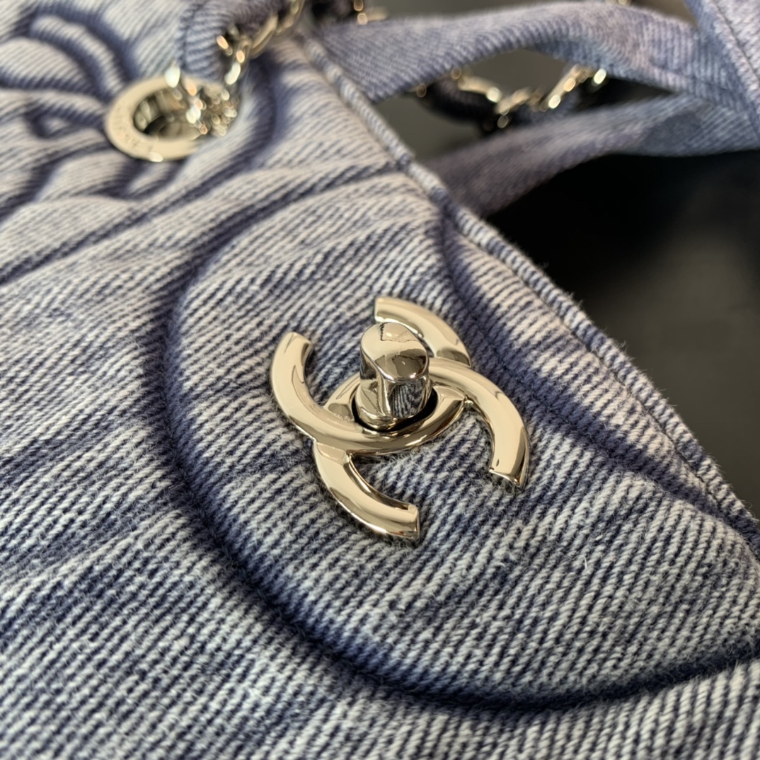 Ch**el washed denim cc wave shopping bag blue 2021 30 cm