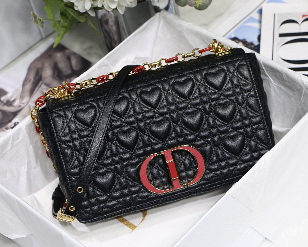 D10r medium D10ramour caro bag cannage calfskin with heart motif black m9242 25.5 x 15.5 x 8 cm