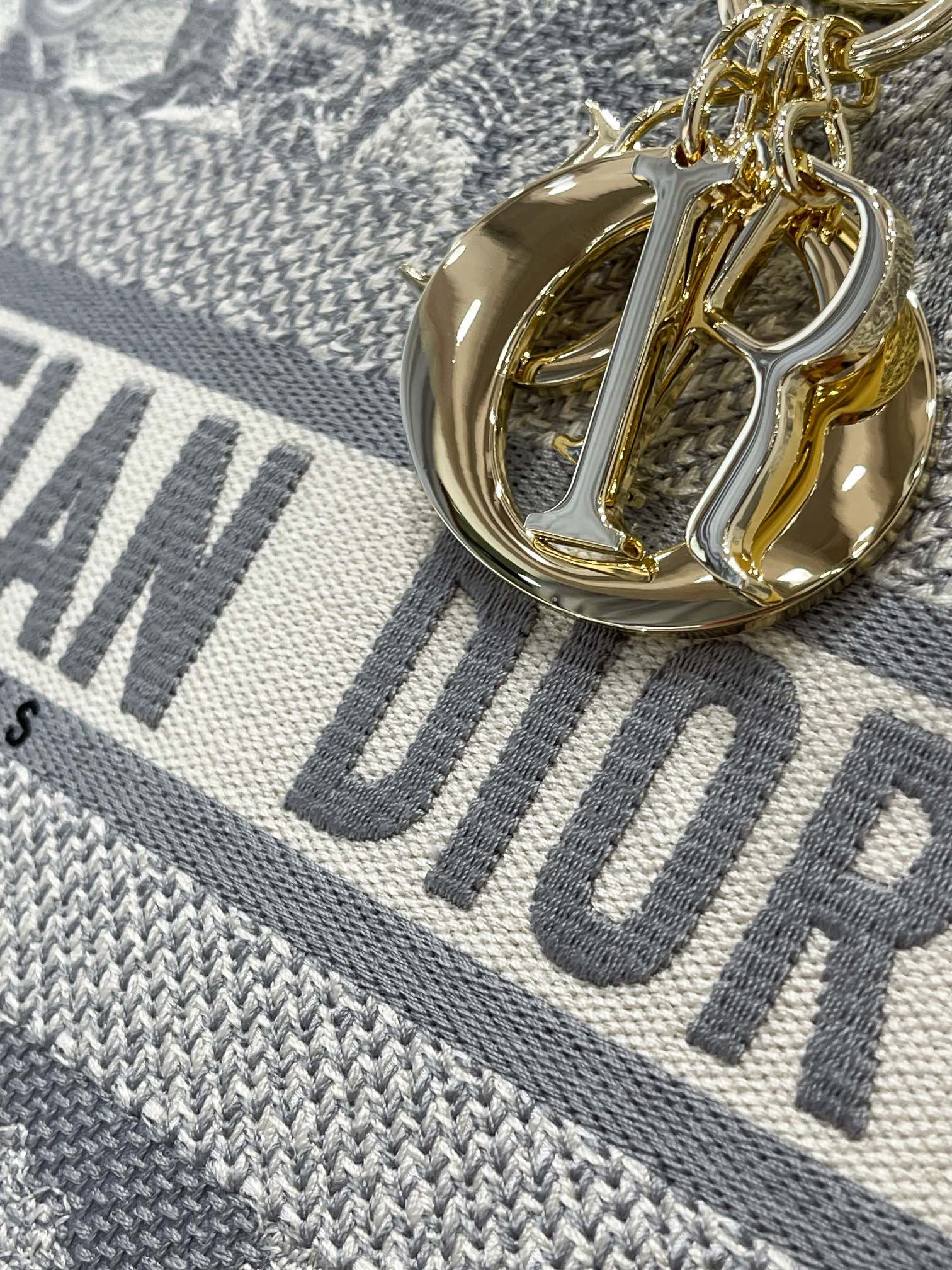 D10r large lady d-lite bag gray toile de jouy reverse embroidery m0566 32 x 25 x 11 cm