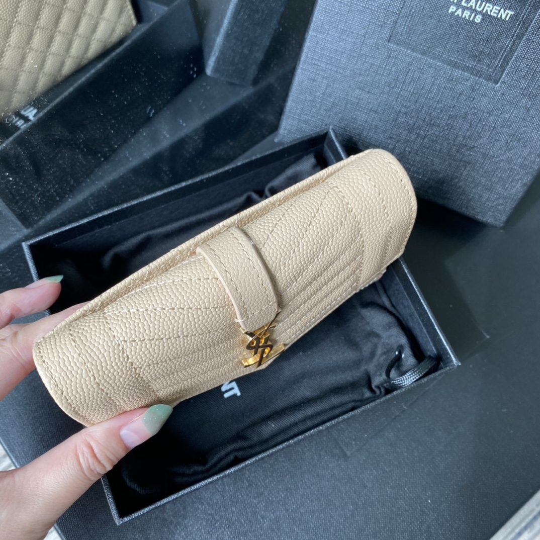 Y51 small monogram envelope wallet in mix matelassÉ grain de poudre embossed leather light beige 651026 13.5 x 9.5 x 3 cm