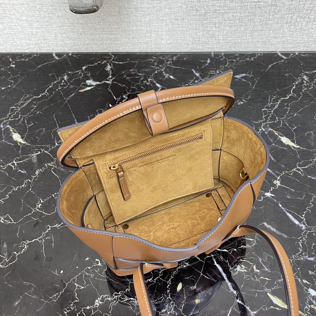 b0tt*ga Ven*ta small arco brown 600606 29 x 8 x 17 cm