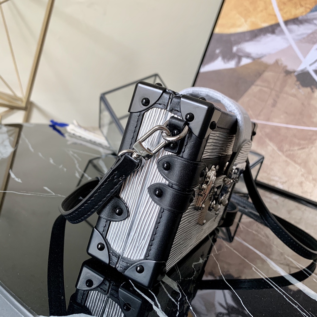 l0vis Vvtt0n petite malle epi leather silver m54650 19 x 11.5 x 5 cm