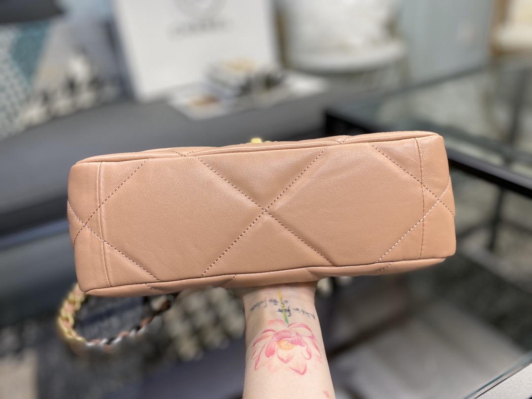 Ch**el 19 handbag lambskin peach as1160 26cm