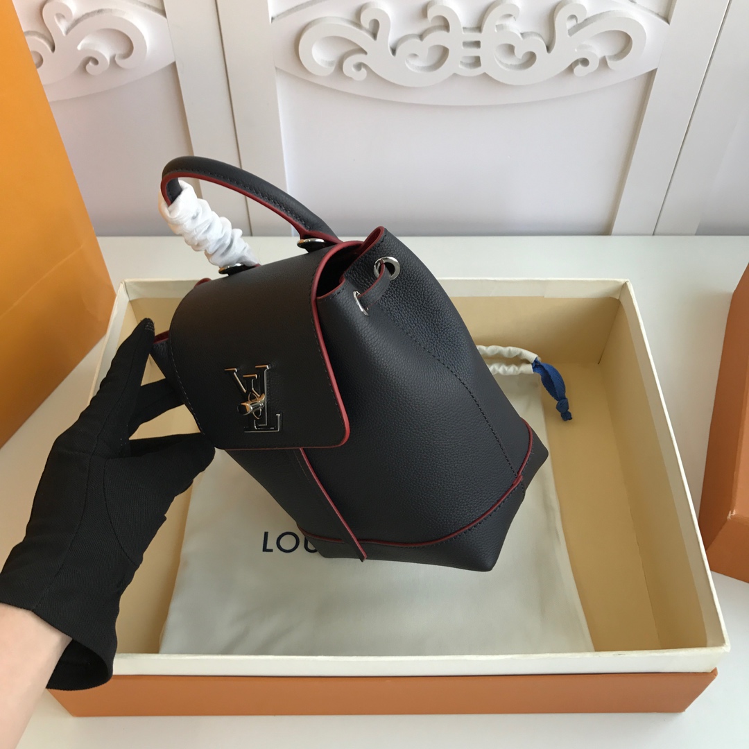 l0vis Vvtt0n mini lockme backpack calfskin leather black and red m54573 16 x 19.4 x 10 cm